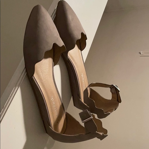 Flats with ankle strap - Picture 4 of 4